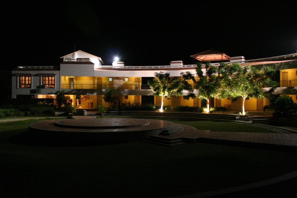 Sterling Arunai Anantha - Tiruvannamalai Exterior photo