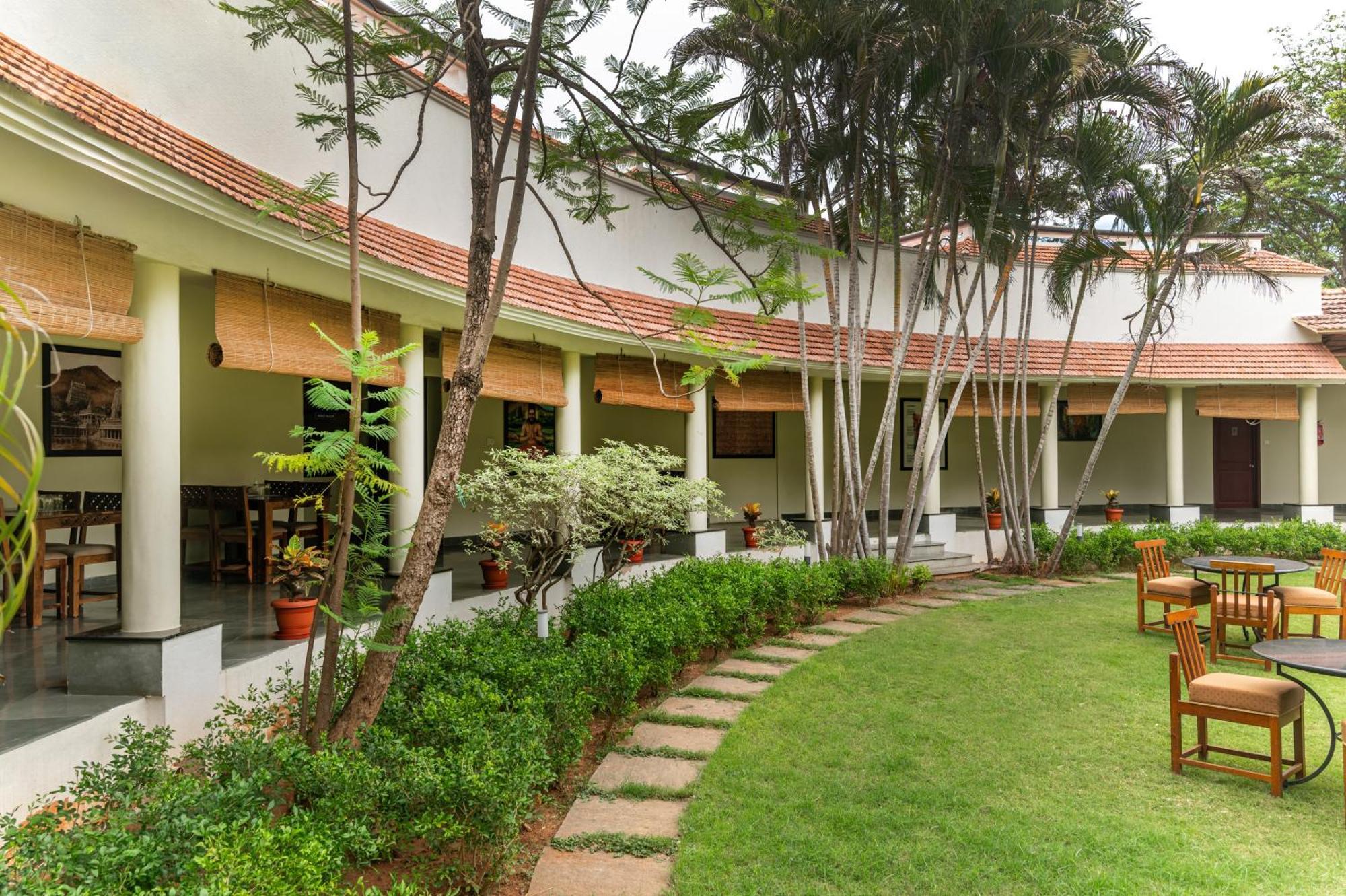 Sterling Arunai Anantha - Tiruvannamalai Exterior photo